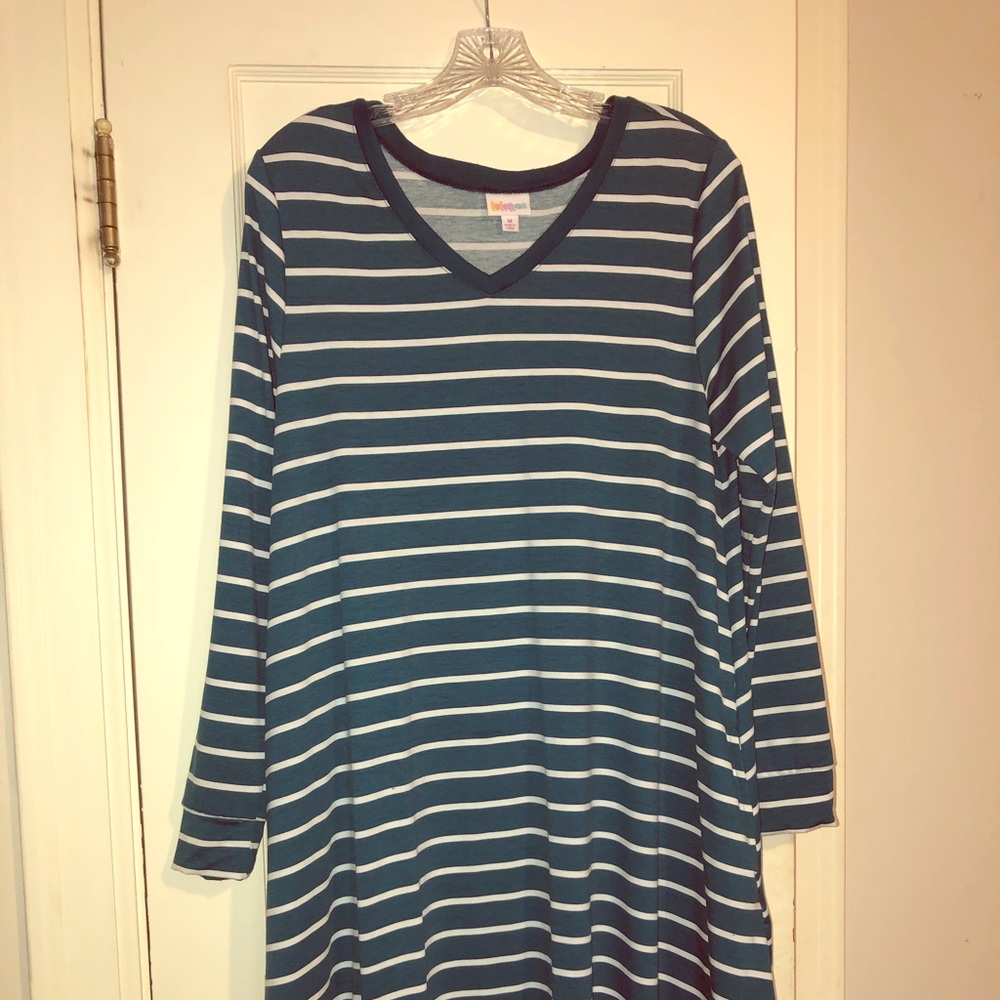 LulaRoe Long sleeve dress with pockets